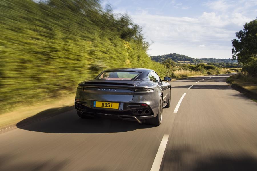  Aston Martin DBS Superleggera 2018 года  (UK) (фото 19 из 40)